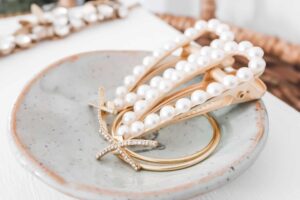 Read more about the article Why a Public Figure Shouldn’t Wear Diamonds